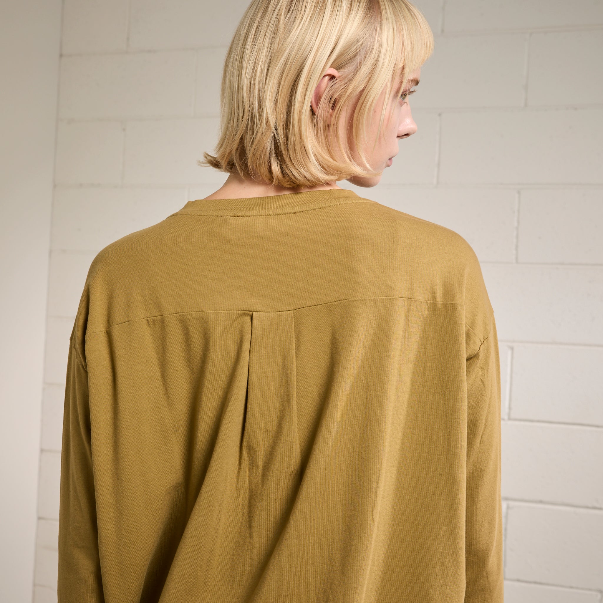 T-Shirt Boxy Spacchi