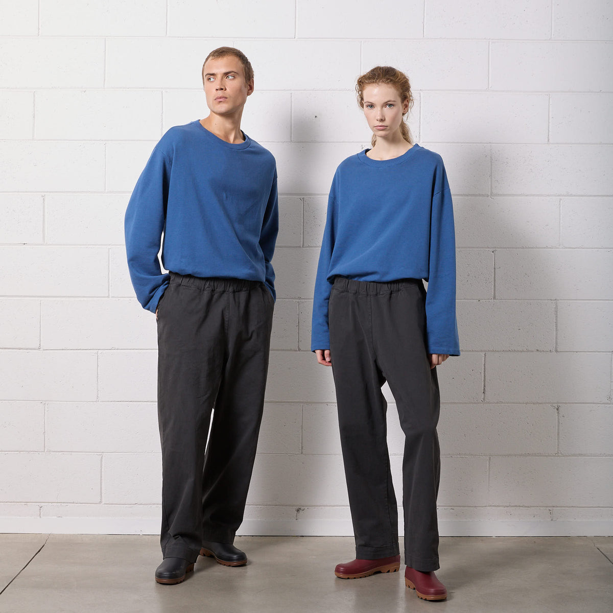 PANTALONE REGULAR CON ELASTICO IN VITA