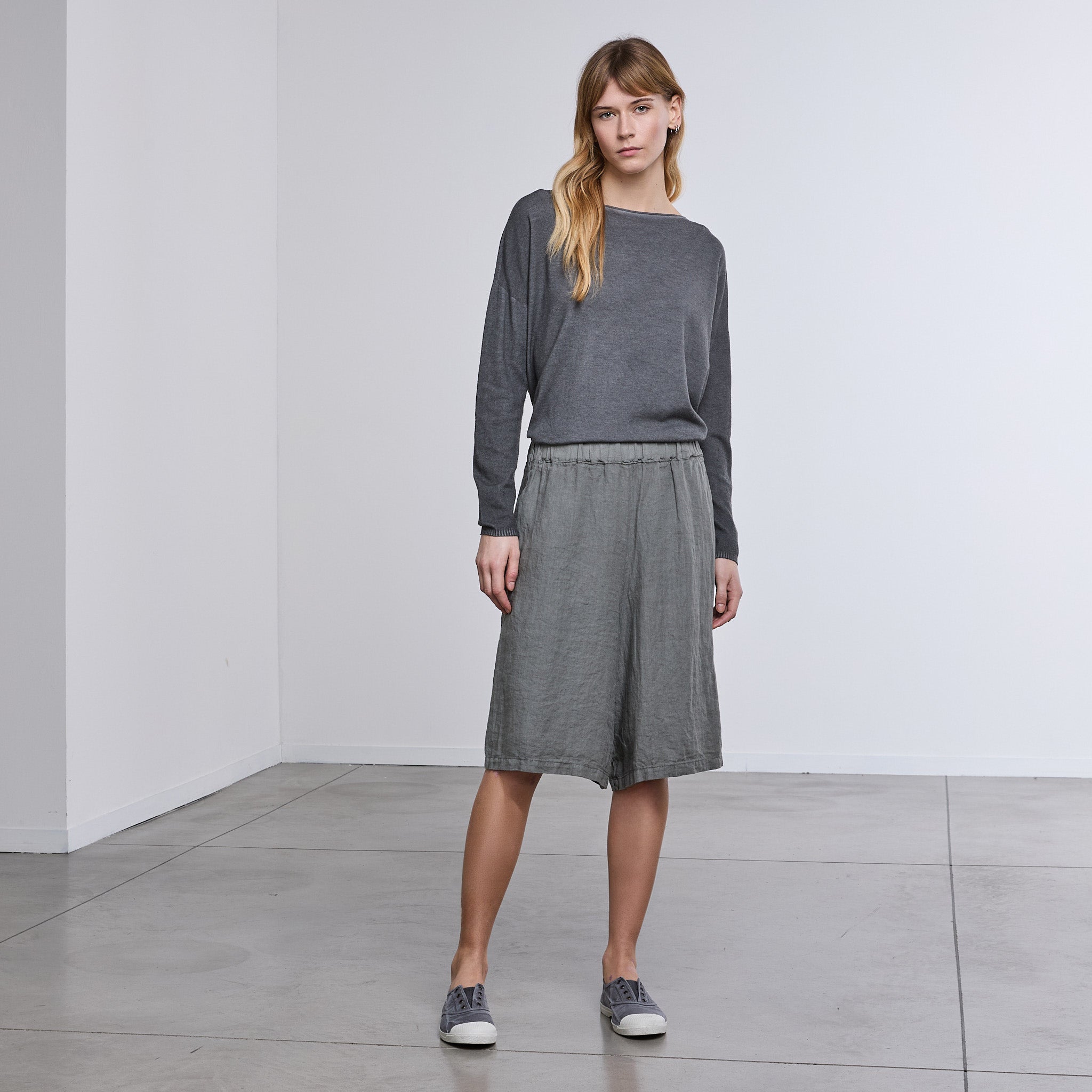 PANTALONE CORTO