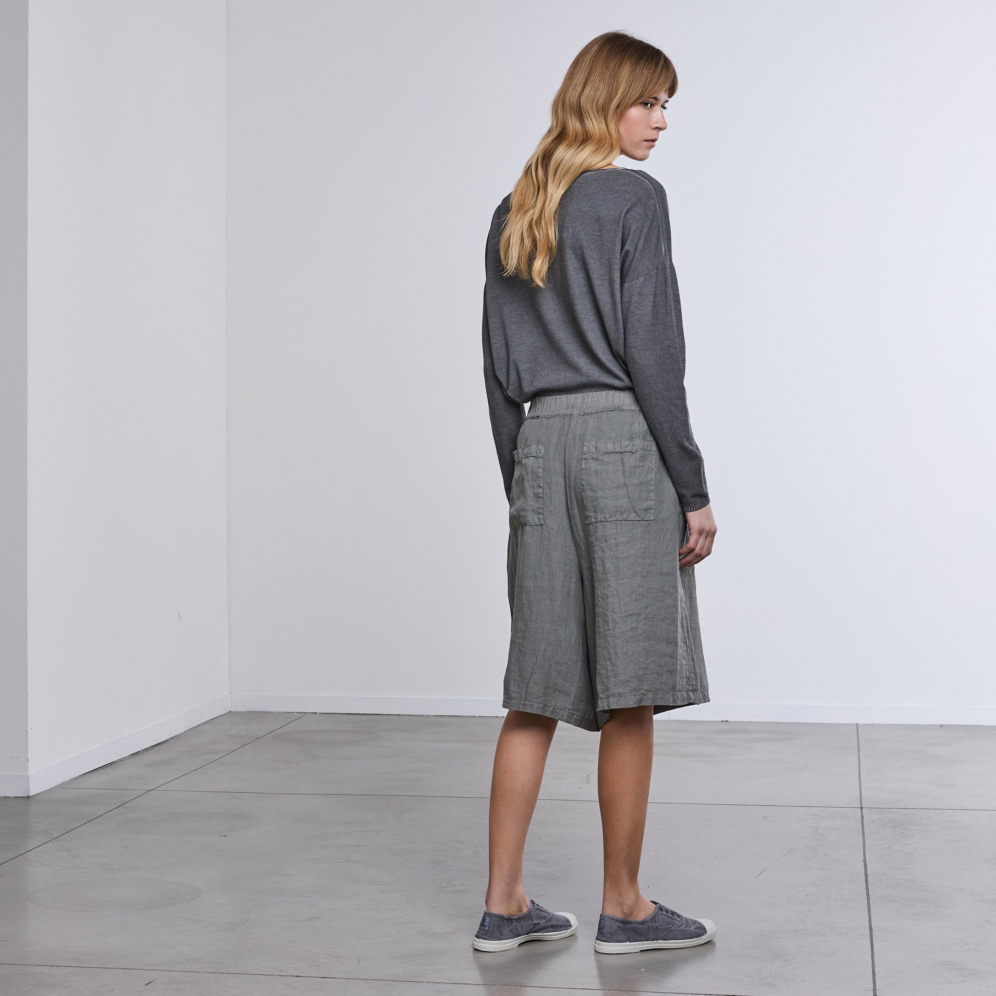 PANTALONE CORTO