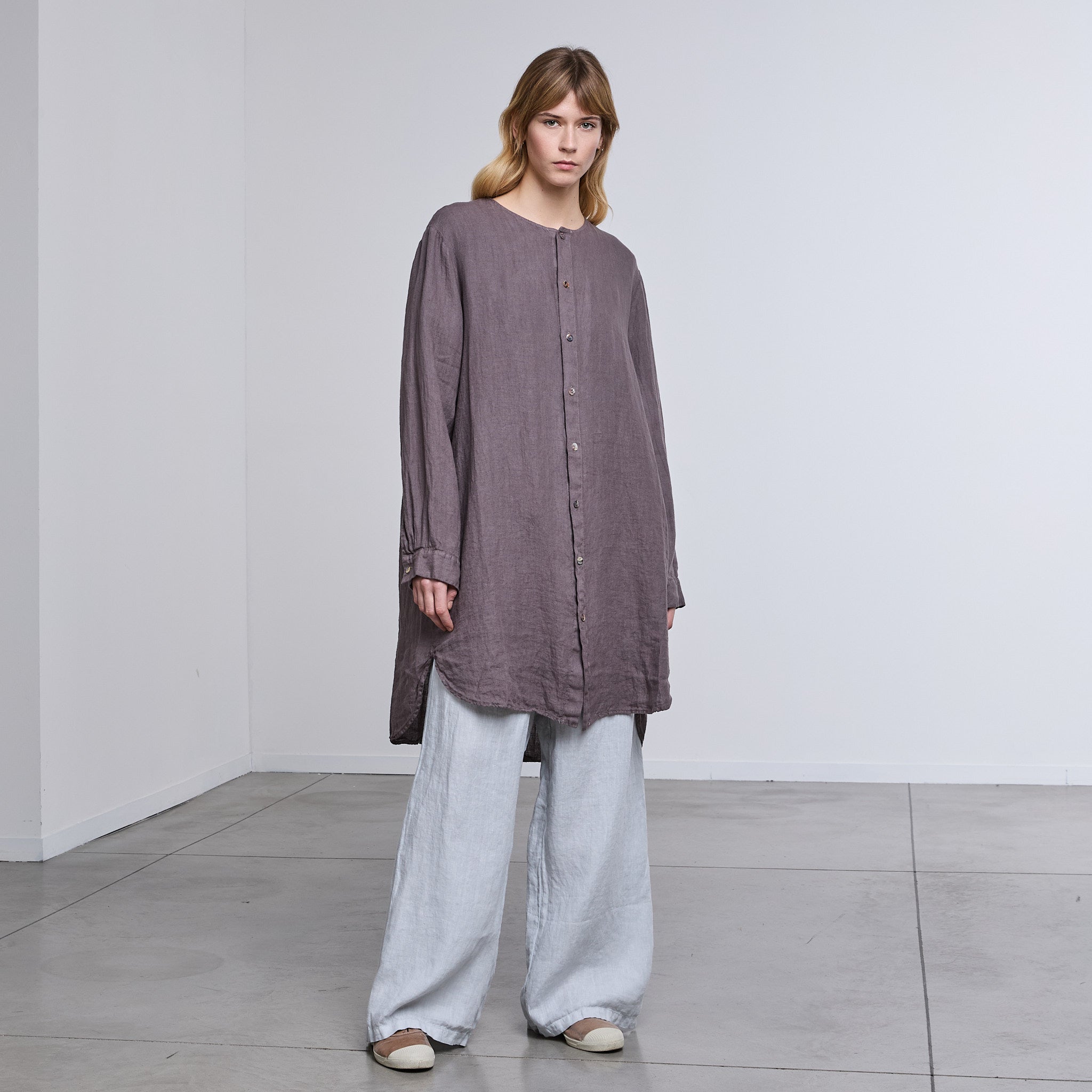 LONG WIDE SHIRT