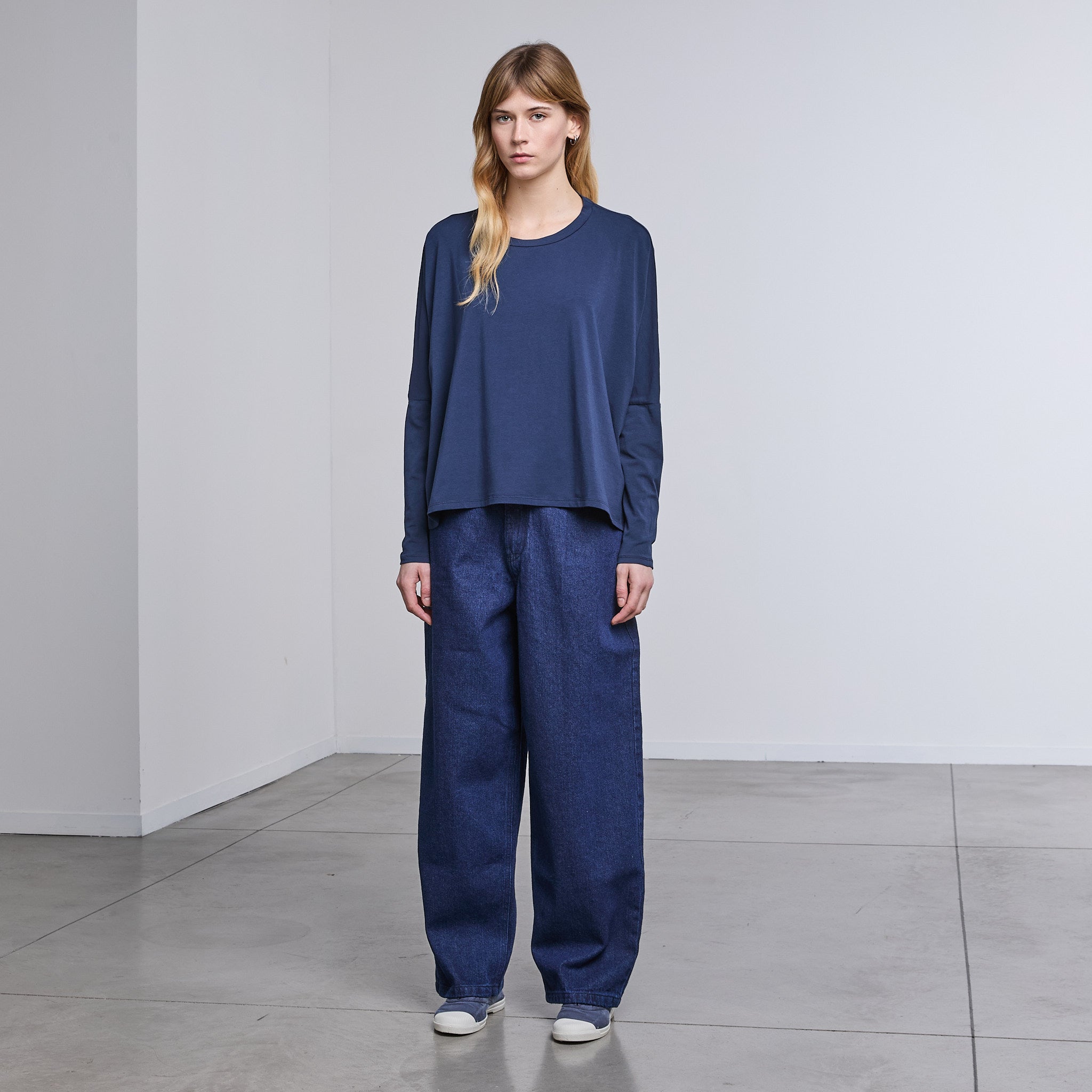 T-SHIRT BOXY MANICA LUNGA
