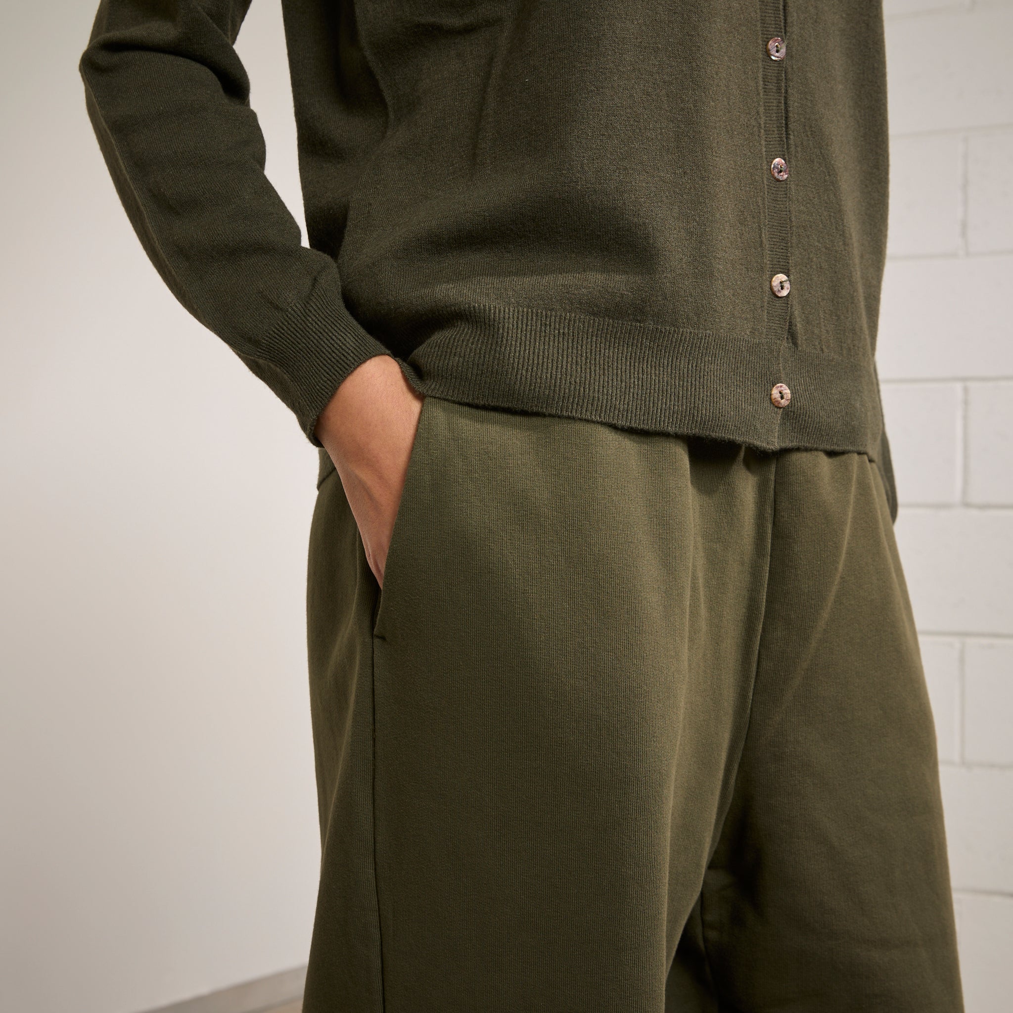 Cardigan Con Bottoni