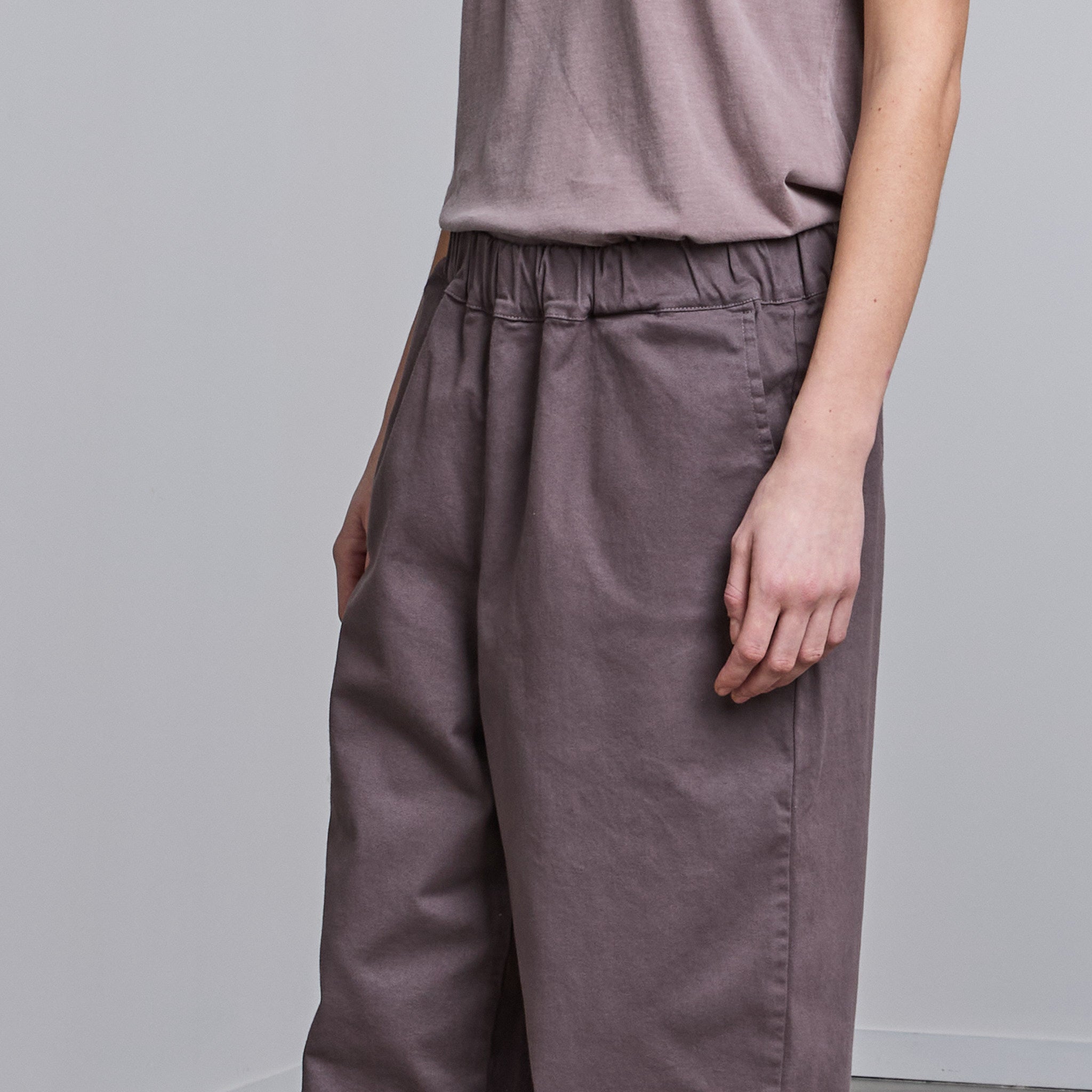 REGULAR TROUSERS
