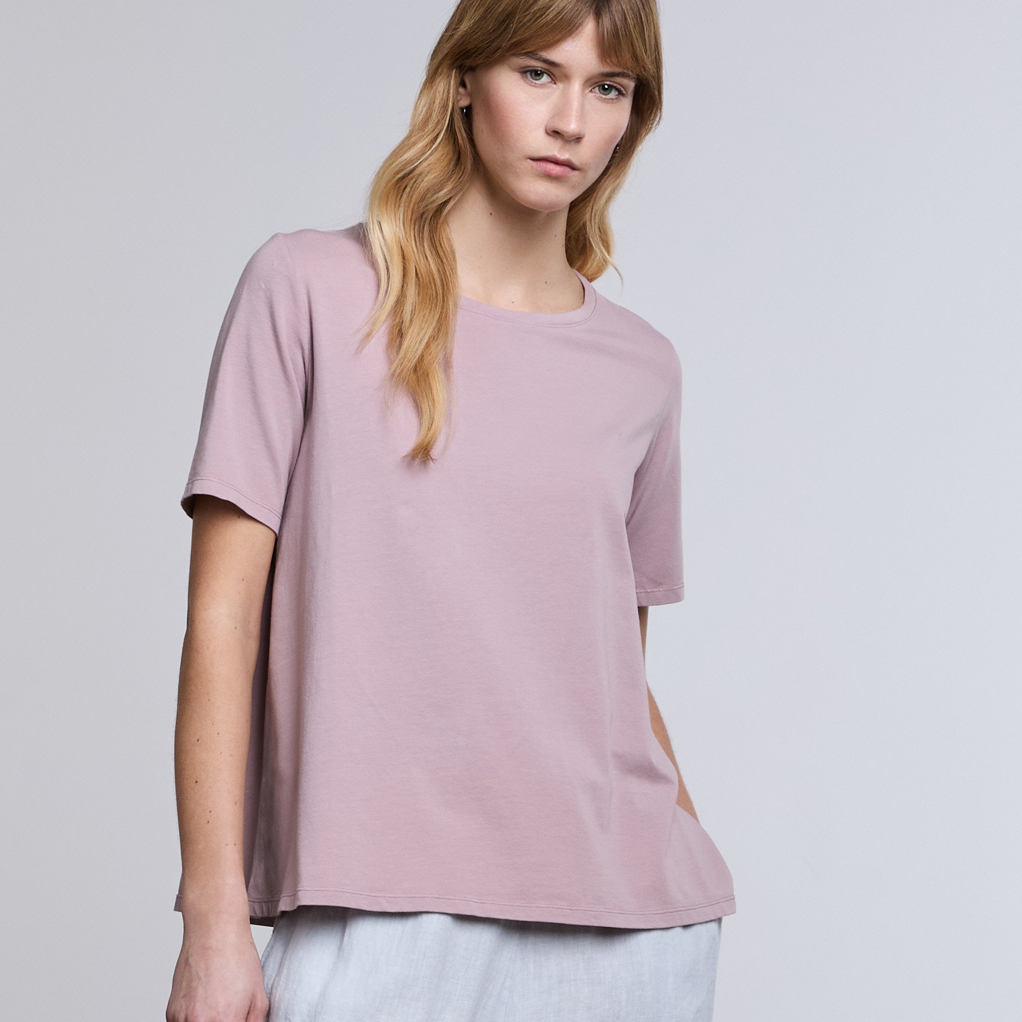 T-SHIRT A-SHAPE MEZZA MANICA