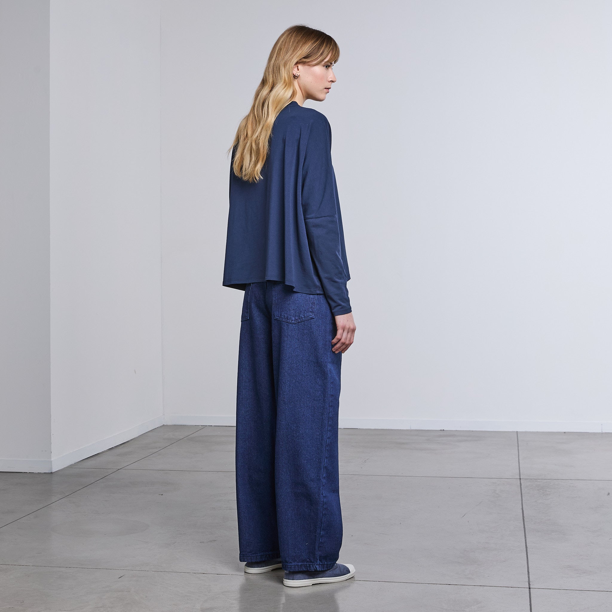 T-SHIRT BOXY MANICA LUNGA