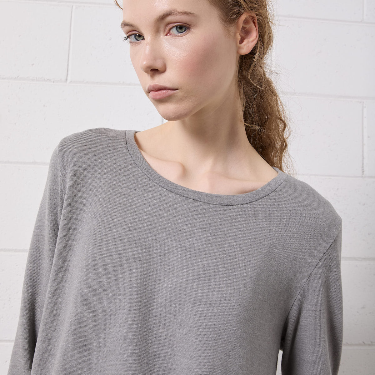 T-SHIRT A SHAPE GIROCOLLO MANICA LUNGA